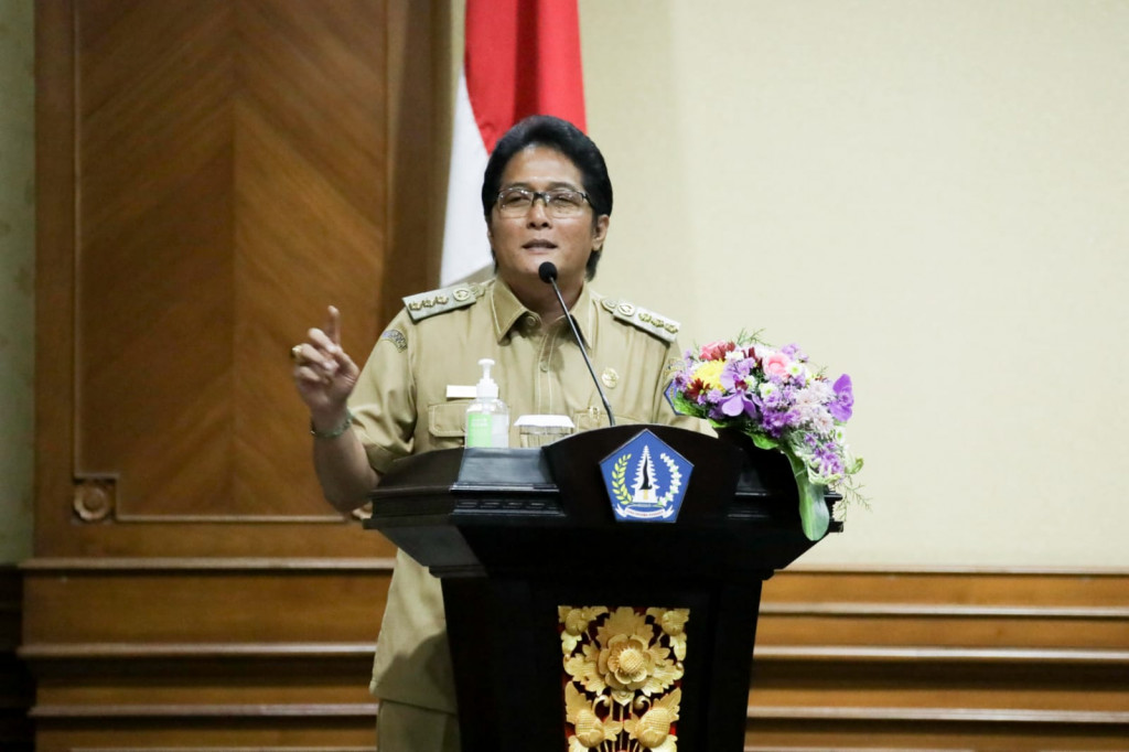 Bupati Giri Prasta Lantik 105 Pejabat Pemkab Badung